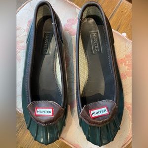 Hunter slip on flats